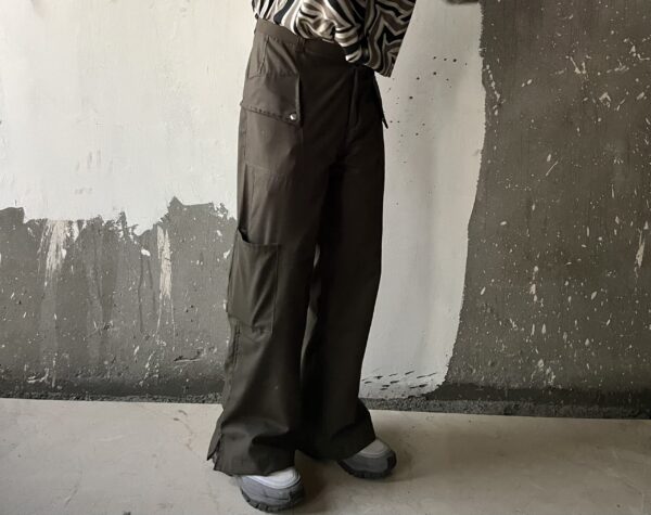 Matte utility slit cut pants - Image 11