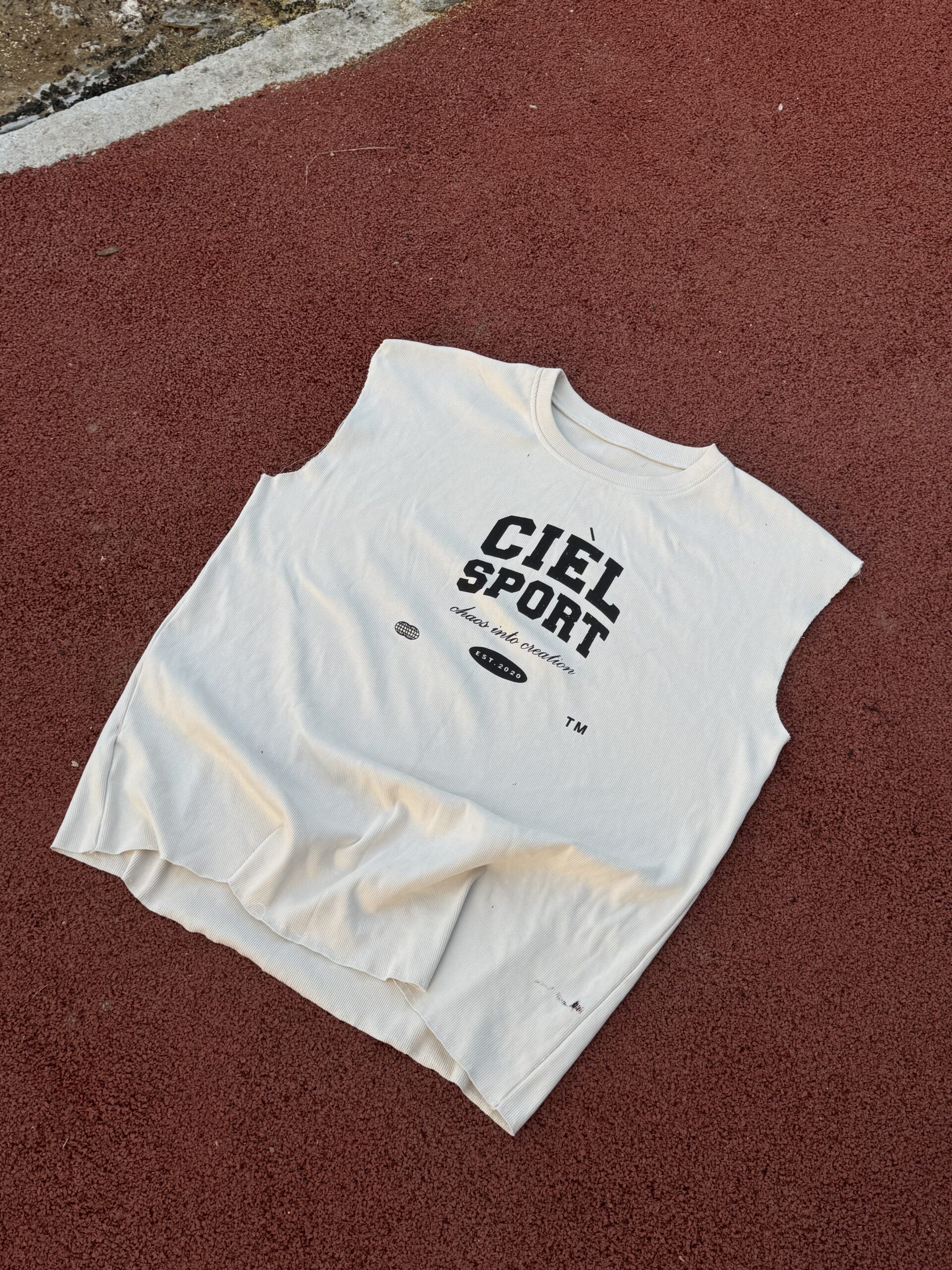 boxy sports vest - Image 3